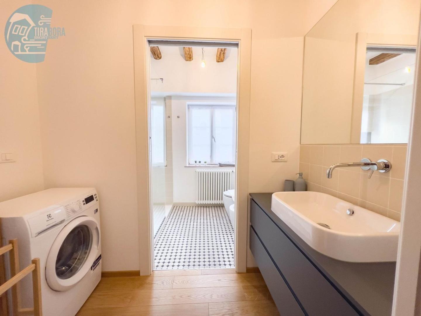 Mazzini 9 Tirabora Short Rent Apartment Trieste Exterior photo
